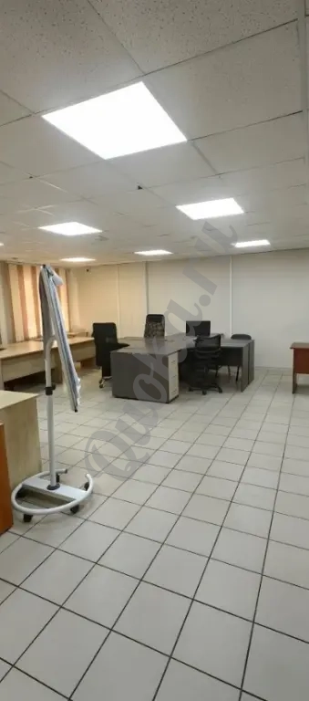 Сдаётся в аренду офисное помещение 233 м²