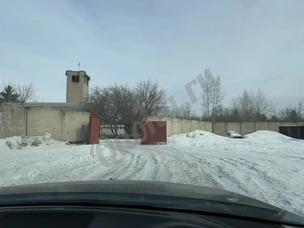 Склад с территорией и кран балкой