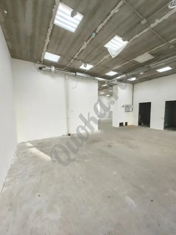 Помещение 140 м², два зала