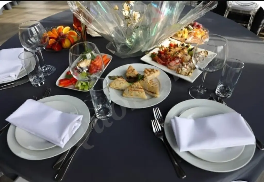 Банкет на свадьбу,кейтеринг и фуршет