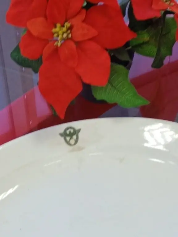 Антикварное фаянсовое блюдо из Германии