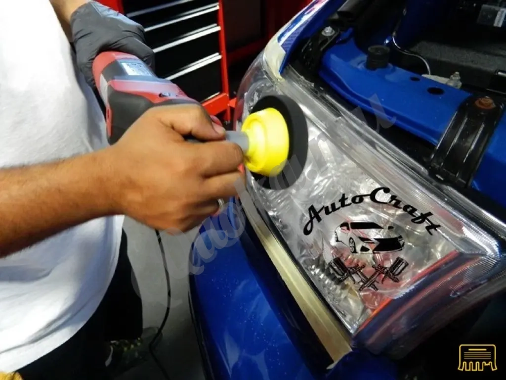 Полировка фар автомобиля